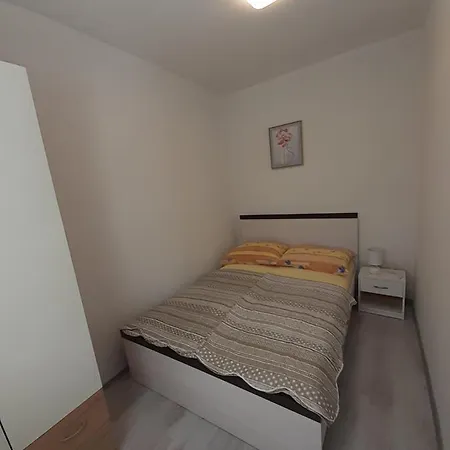 Apartman Dokoza - Marina Iv